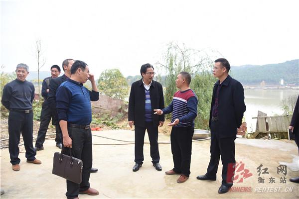 县委书记吴伟生点赞杨林镇新扶村产业扶贫