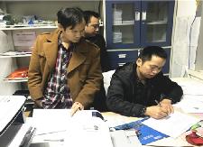 县城乡居民医保中心突击稽查县内定点医疗机构