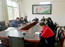 草市镇召开扫黑除恶工作调度会