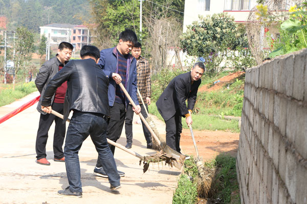 集中清扫日：单位、乡镇纷纷行动