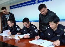 县公安局把法制业务培训课堂送到基层