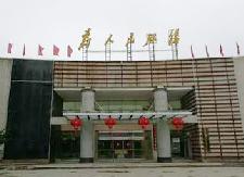 县人社局离退休党支部：老“人社人”帮助群众办事不“迷路”