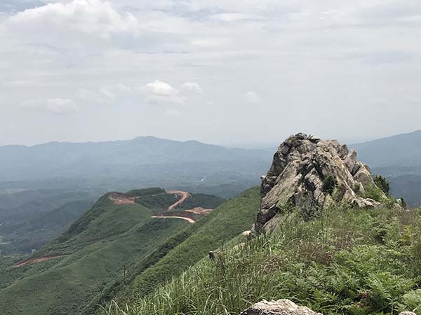 美丽衡东：神奇的鸡公岩