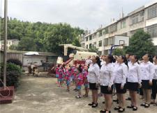 杨桥镇东烟村开展爱国主义教育