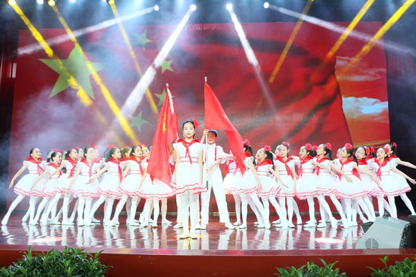 湖南省未成年人“传承红色基因·做新时代好少年”活动在我县举行