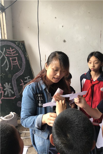 【组图】大明完小：童心童趣度六一