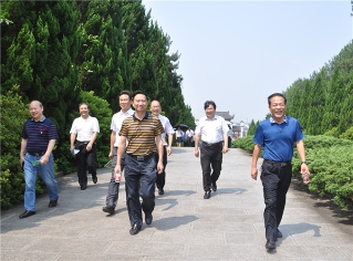 县政协机关党支部赴韶山开展主题党日活动