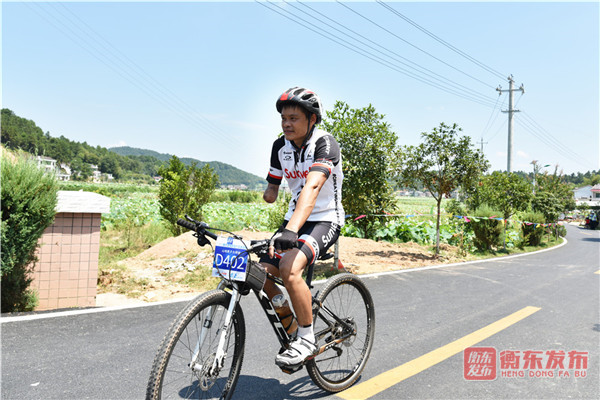 “荣桓杯”湖南·衡东自行车邀请赛：500名选手上演“速度与激情”争夺10万大奖