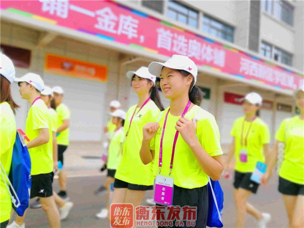 【组图】志愿者风采：你的精彩，我来服务