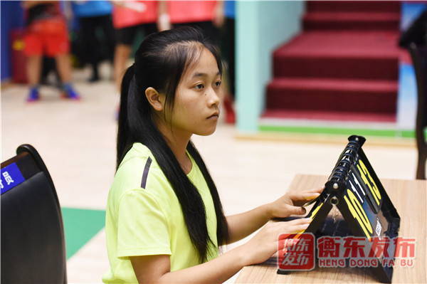 【组图】“羽”你共精彩：10日比赛掠影