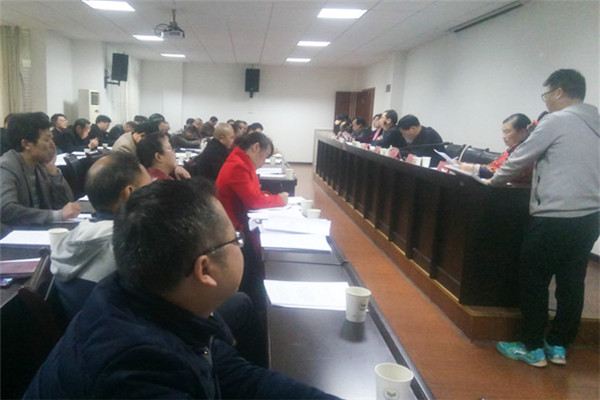县教育局召开脱贫攻坚工作调度会