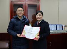 县法院院长荣获院长开庭“最具影响力”奖