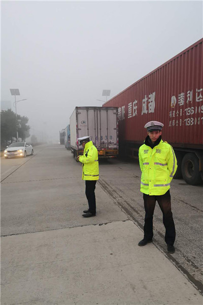 【组图】春运第二天，他们在行动