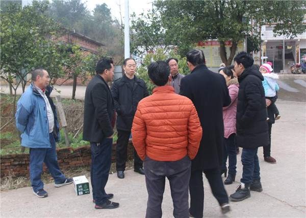 县总工会深入吴集镇谋划2019年扶贫工作