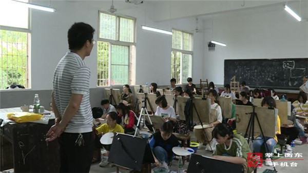 我县高中学校体艺特长生专业测试结束