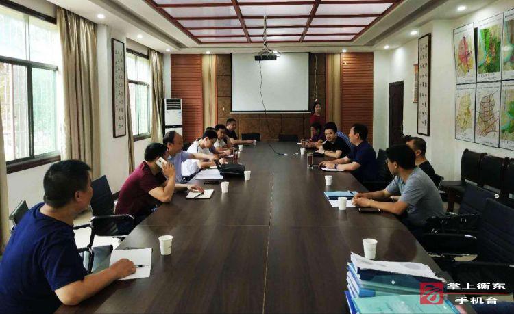 县住建局经开区现场办公　协调解决企业难题