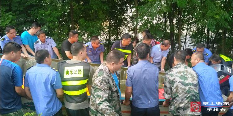 【迎战强降雨】抗洪第一线，城管永远在现场