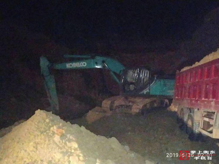 县治超办严厉打击非法开采、超载运输行为