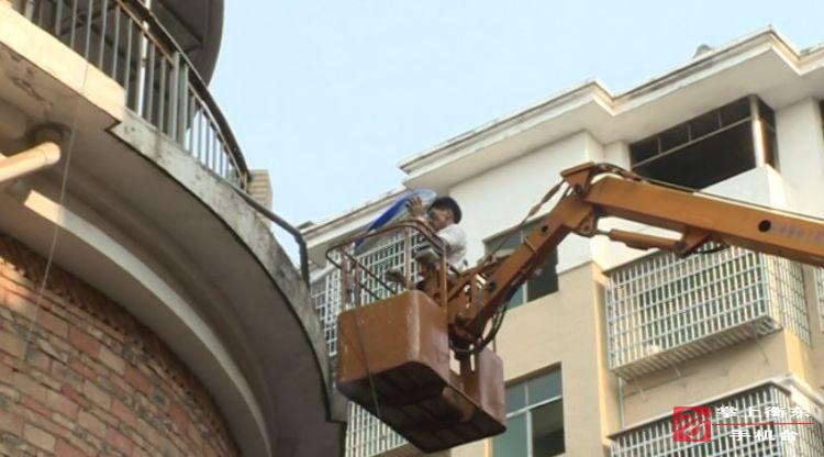 新世纪大市场路灯安装到位　市民出行安全有保障