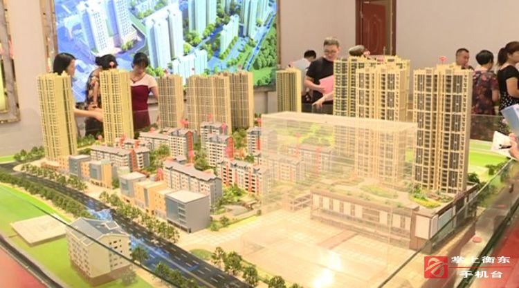 锦泰新城商业圈逐渐成型　成为县城北区商业新高地