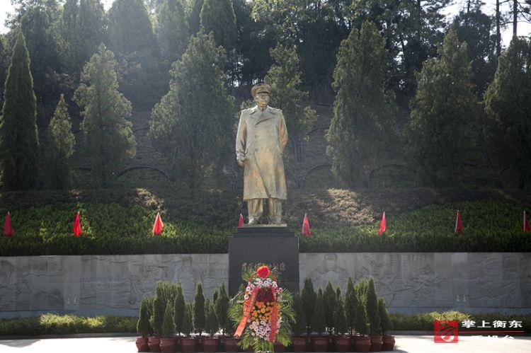 快乐“十一”：红色旅游受追捧