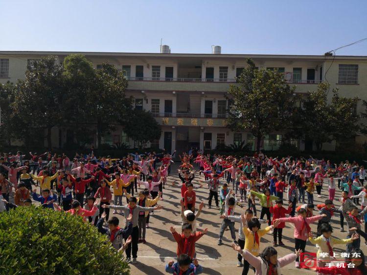 我县开展第四批中小学办学水平督导评估视导