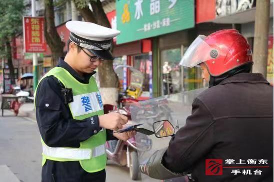 县交警大队开展城区交通秩序大整治