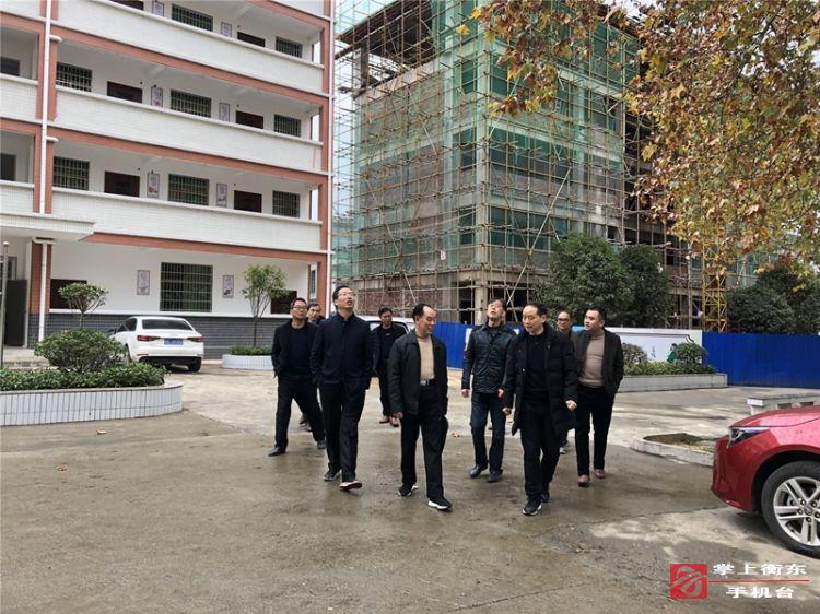 南湾学校接受衡阳市义务教育学校标准化建设督导评估