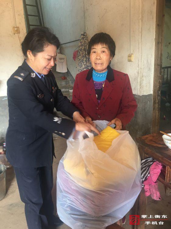 衡东交警深入长丰村、大明楼村走访践行精准扶贫“六个一”