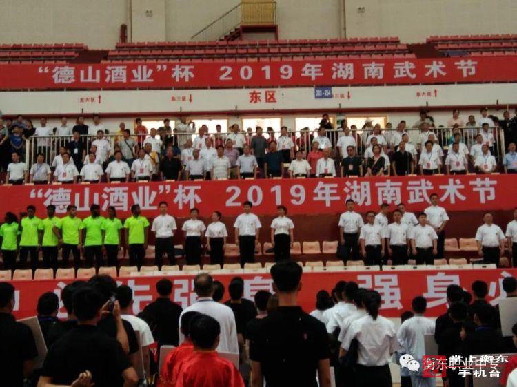 县职业中专学生参加湖南武术节摘金夺银载誉而归