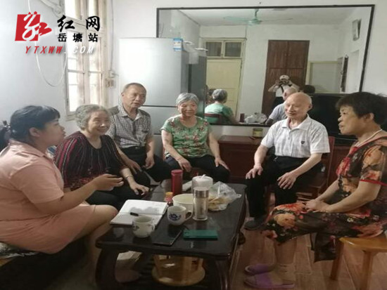 加強居民自治 板塘社區(qū)發(fā)揮業(yè)主委員會作用